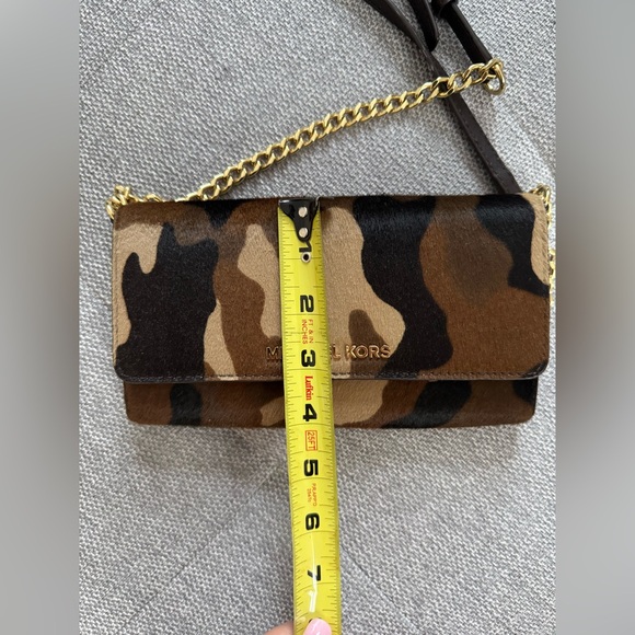 Michael Kors Camouflage Crossbody Bag with Gold Chain Calf Hair - Picture 11 of 14